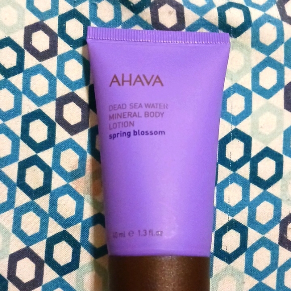 AHAVA BODY LOTION (SPRING BLOSSOM) - Picture 1 of 3
